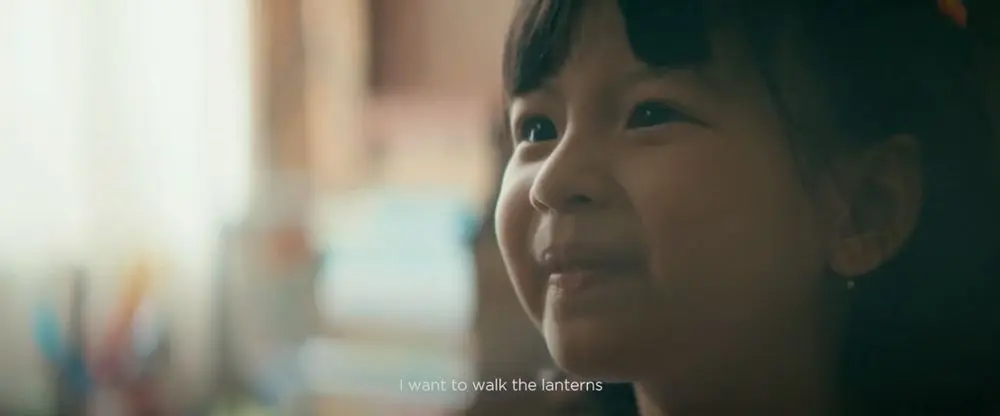 “Con muốn được đi rước lồng đèn” là mong muốn của bé Trúc Anh